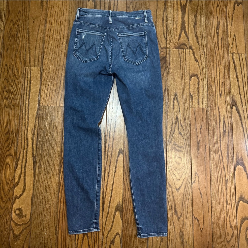 MOTHER The Looker Ankle fray jeans in Wash just like the one we used - Size 27 - Picture 3 of 5